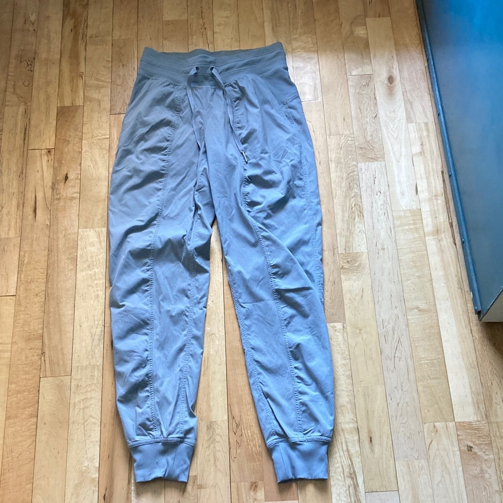 Lululemon grey dance studio jogger size 2